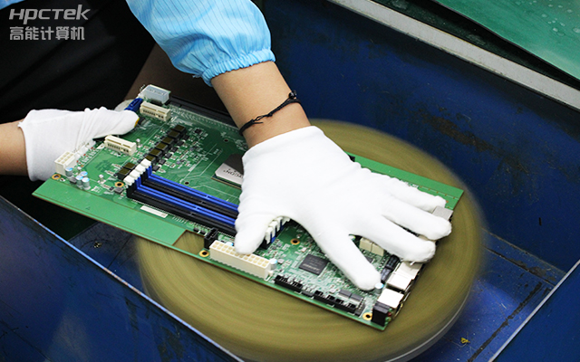 龍芯3A6000：開啟國(guó)產(chǎn)工控主板“芯”時(shí)代(圖1)