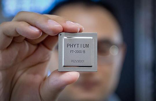 用國產CPU，讓國產主板提升性能，助力當今科技行業的高效發展！